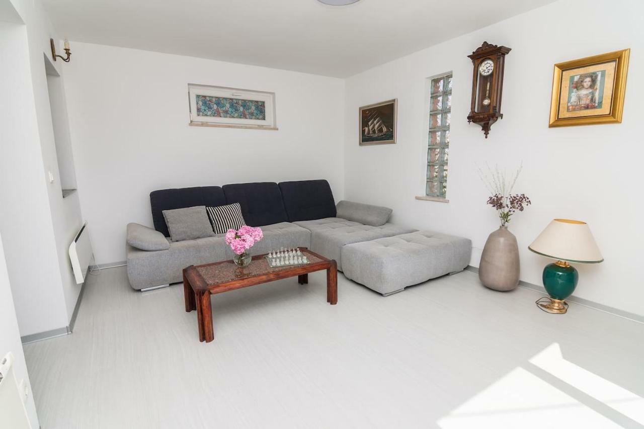 Apartment Sun View مالي لوشينغْ المظهر الخارجي الصورة